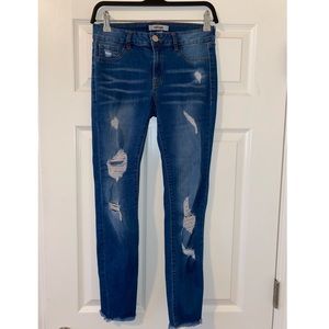 Refuge size 4 skinny jeans